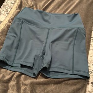 Senita biker short with pockets